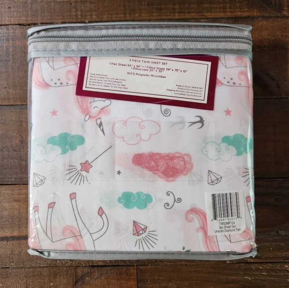3 Piece Twin Unicorn Sheet Set - Picture 2 of 2